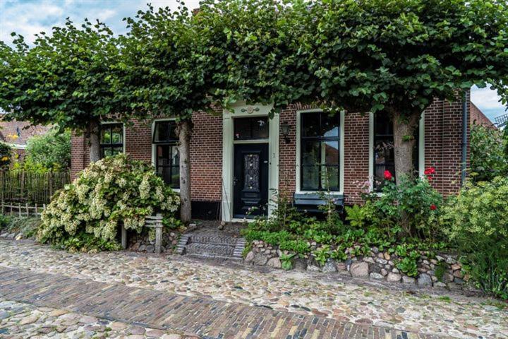 Bij De Friesche Poort Bed & Breakfast Буртанге Екстериор снимка